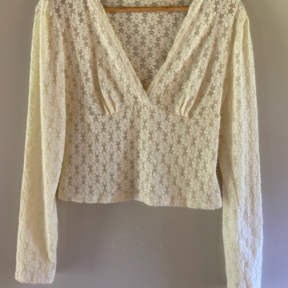 Cream Floral Knit V-neck Long Sleeve